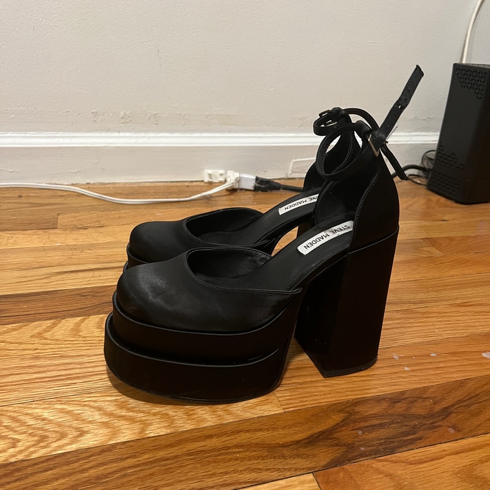Steve Madden Black Charlize Heels